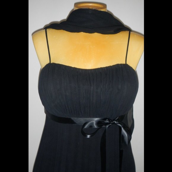 Black Ruffled Bottom Dress, XL - Picture 2 of 2